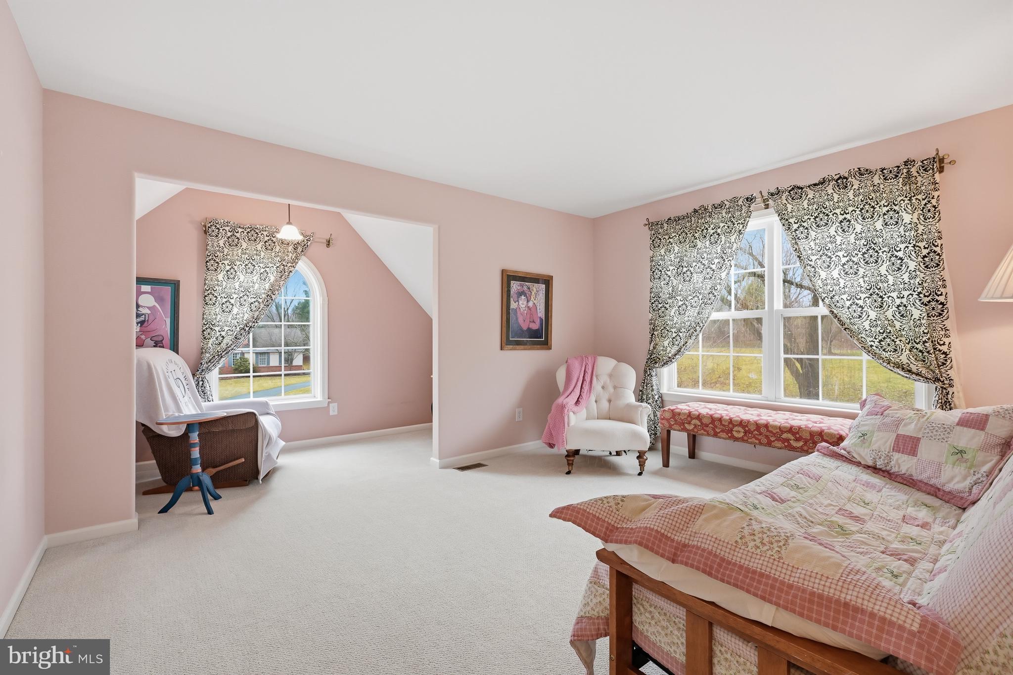 KEMBLESVILLE WEST - Residential