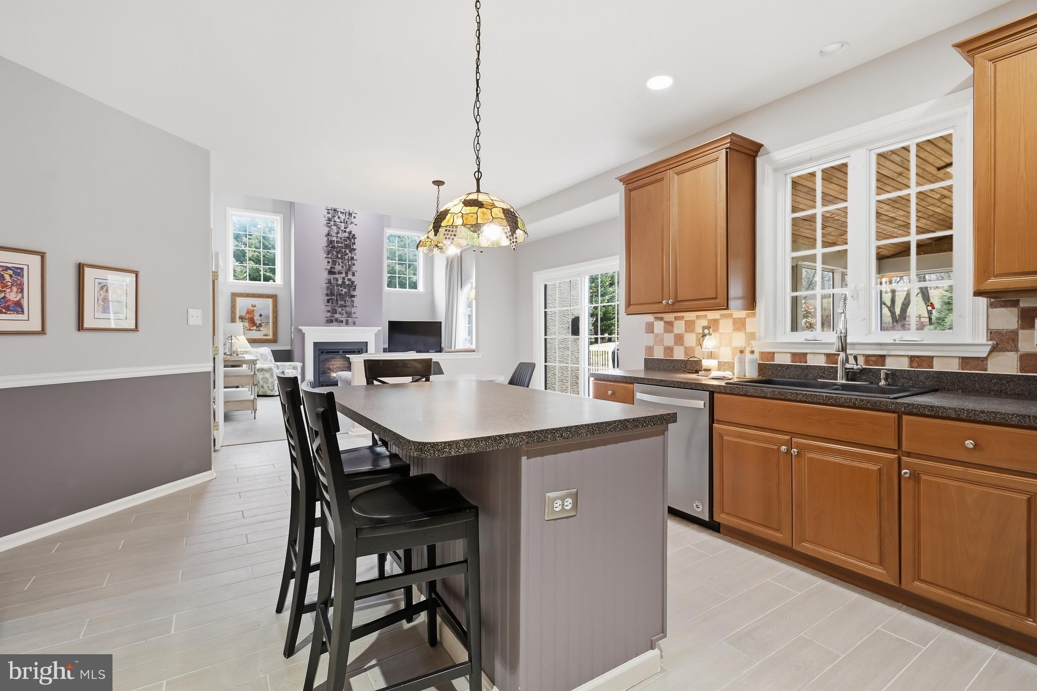 KEMBLESVILLE WEST - Residential