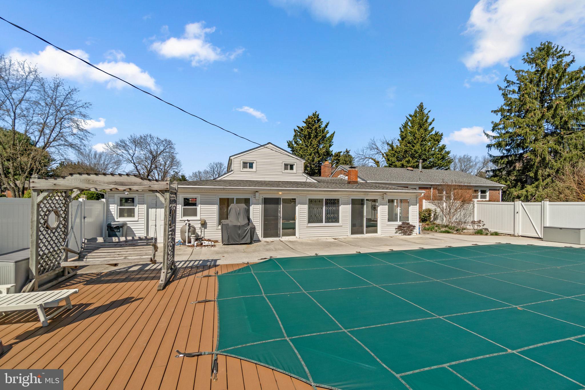 CATOCTIN MANOR - Residential