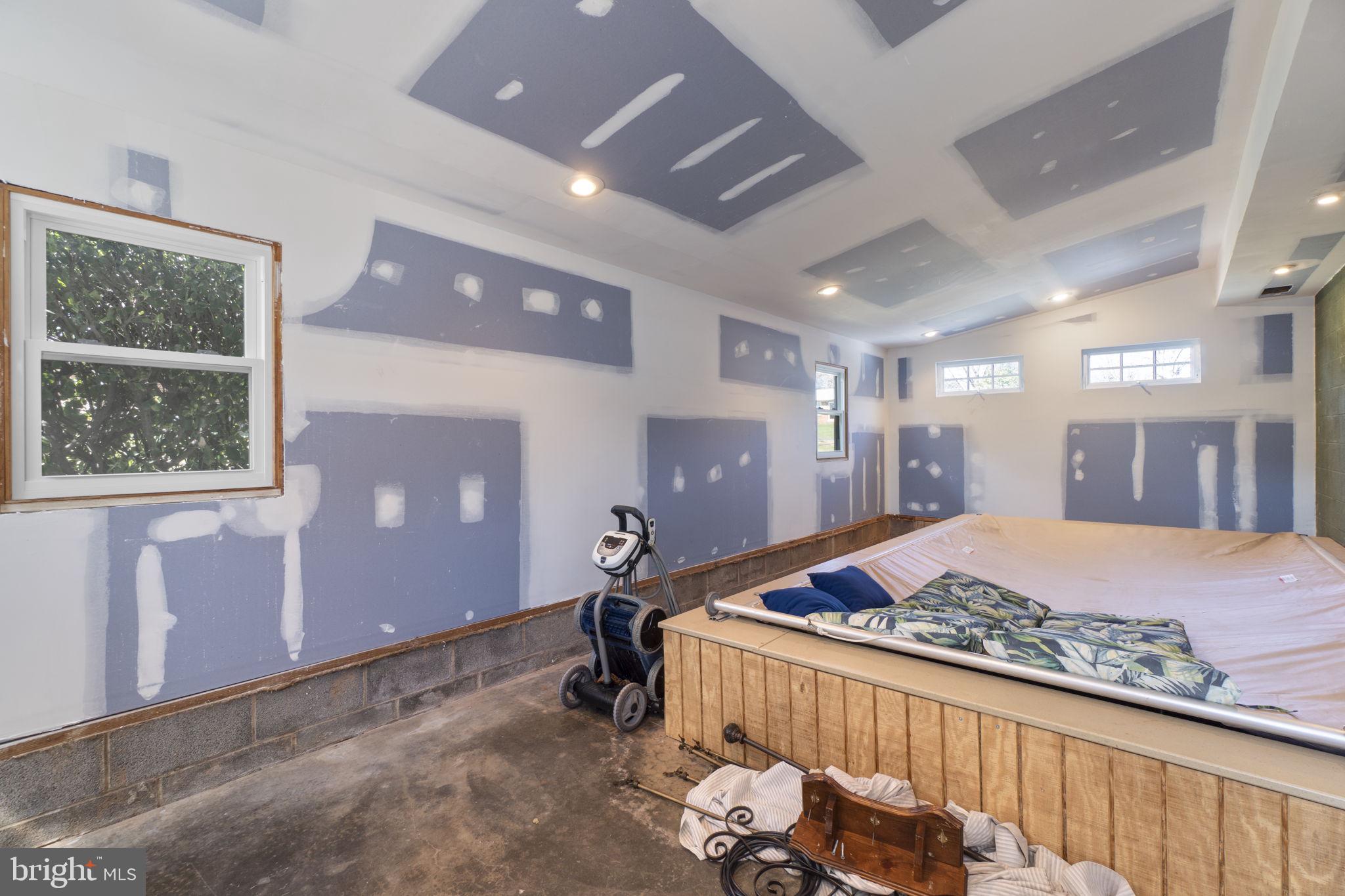 CATOCTIN MANOR - Residential