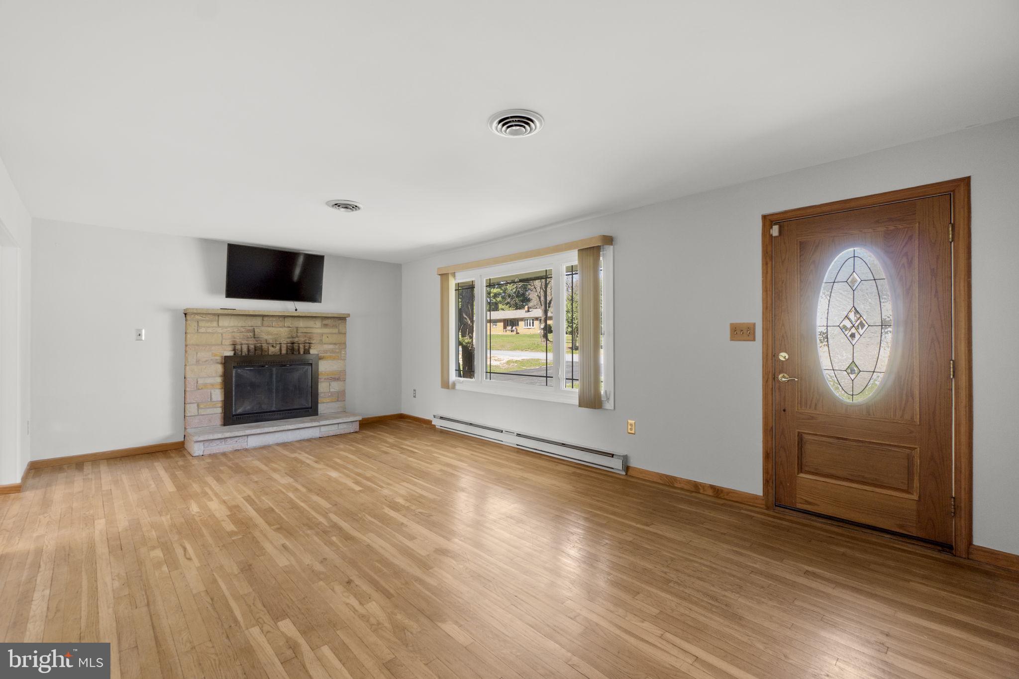 CATOCTIN MANOR - Residential