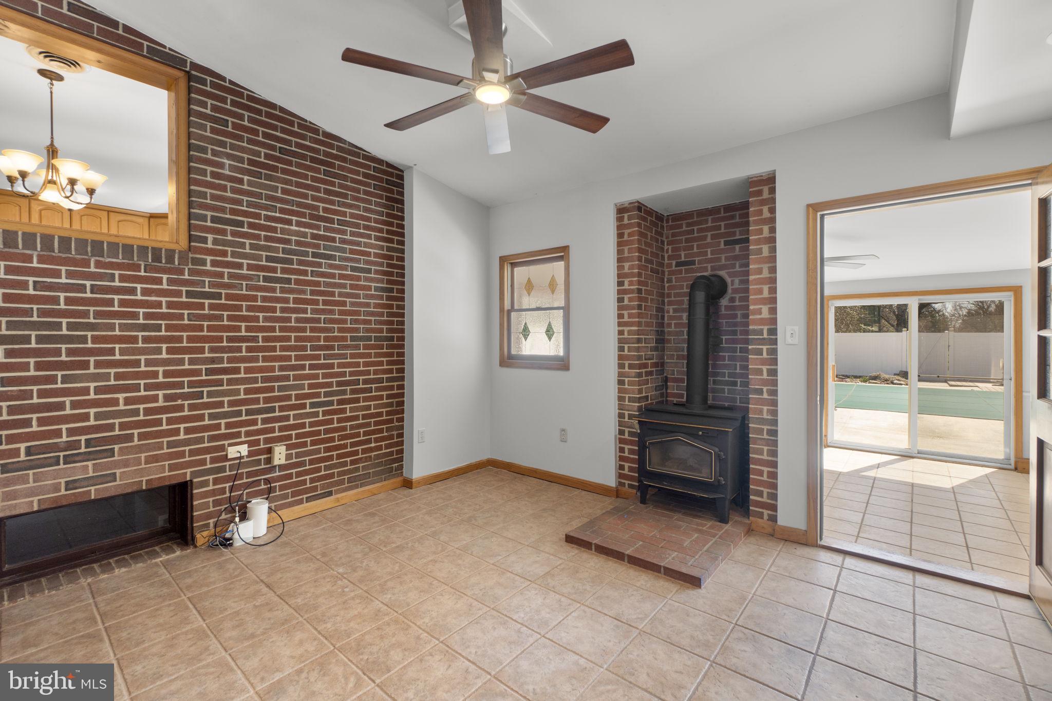 CATOCTIN MANOR - Residential