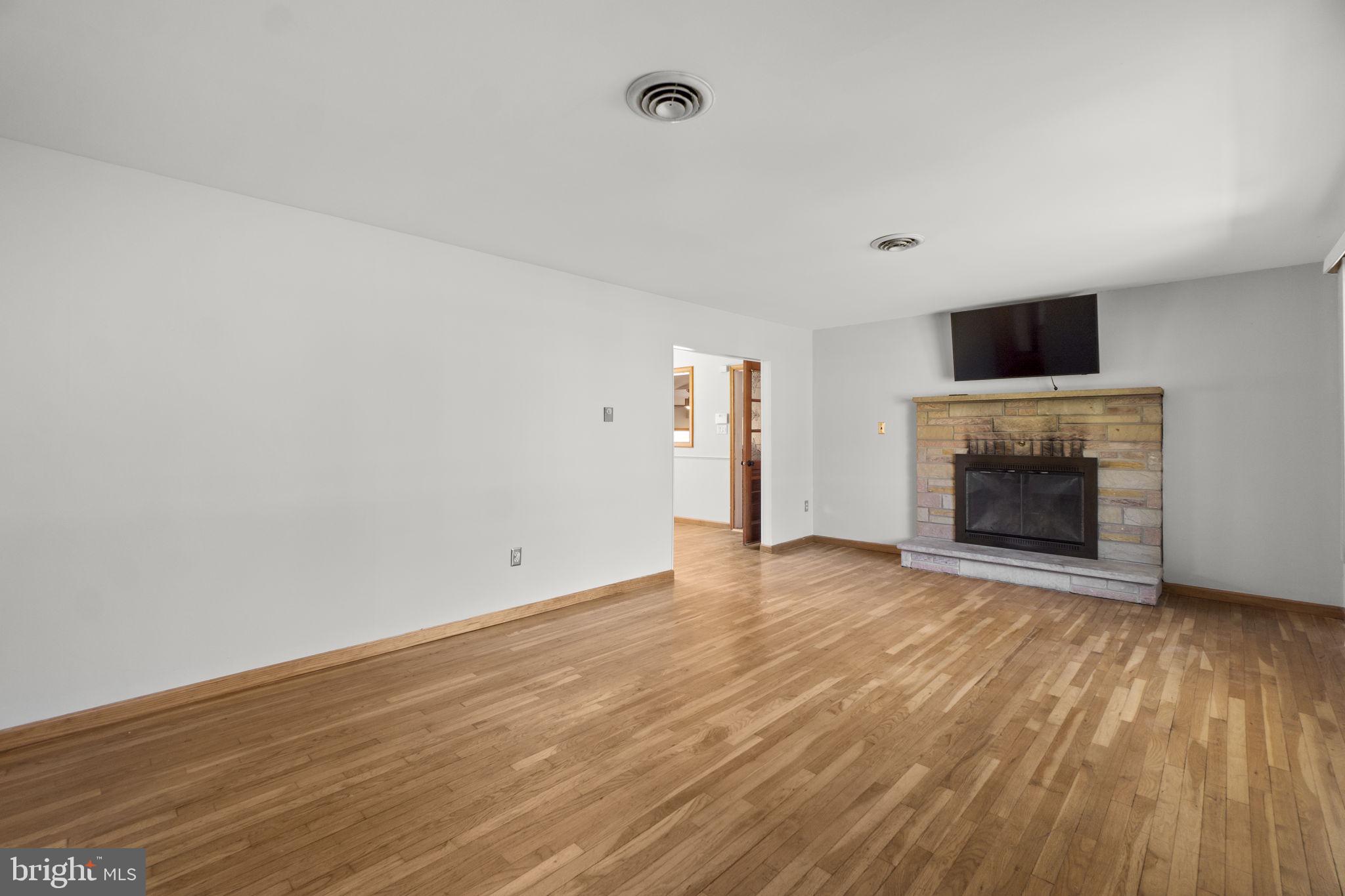 CATOCTIN MANOR - Residential