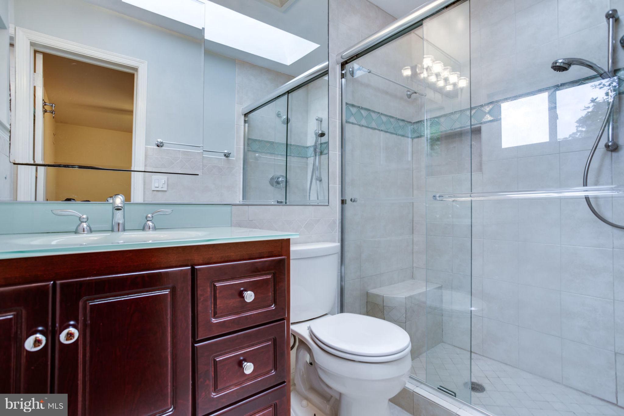 KENWOOD PARK - Residential Lease