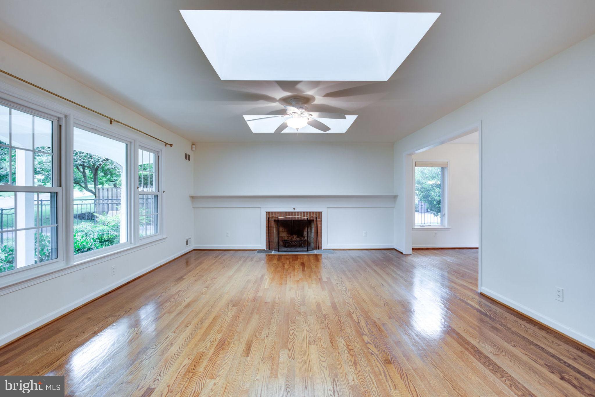 KENWOOD PARK - Residential Lease