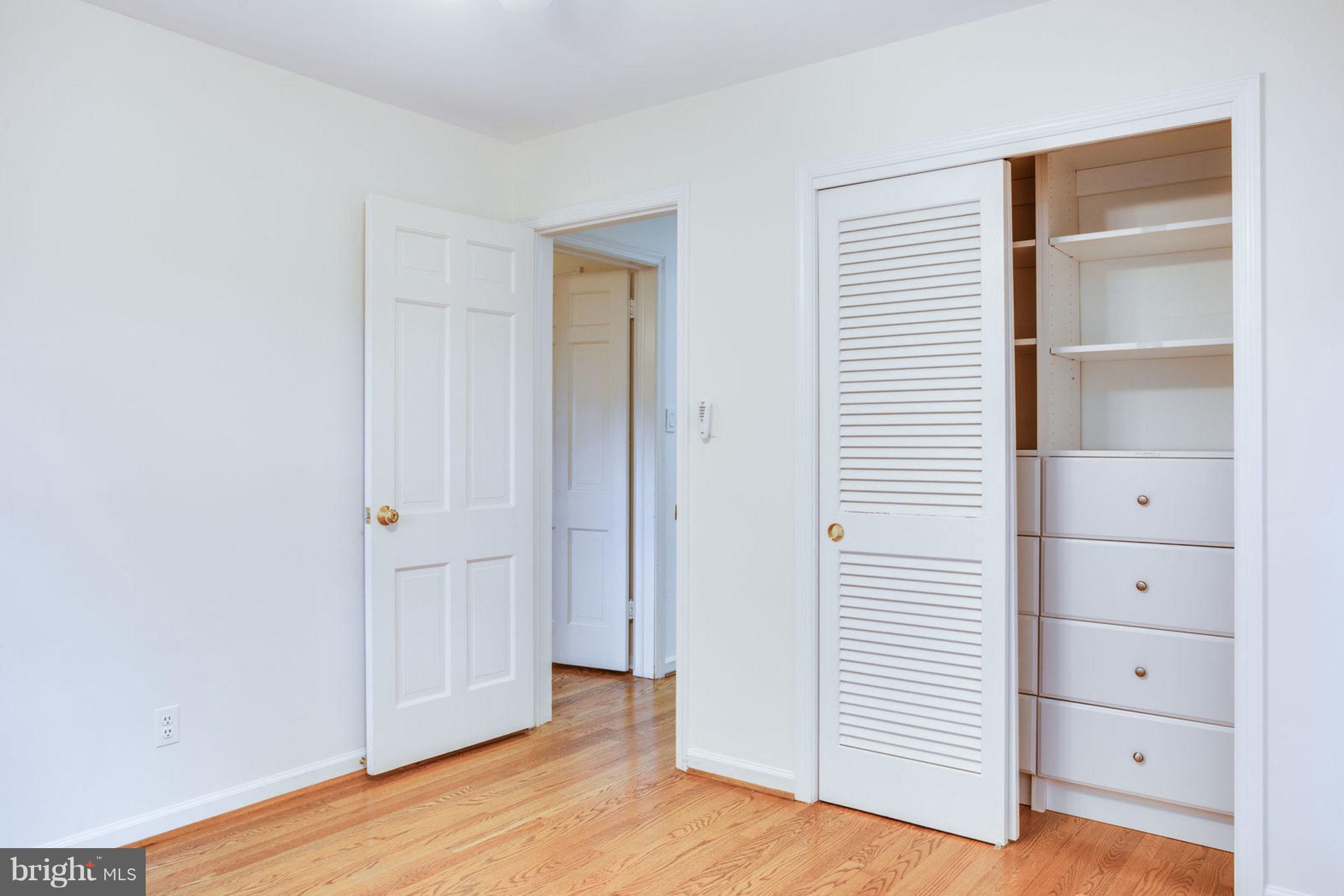 KENWOOD PARK - Residential Lease