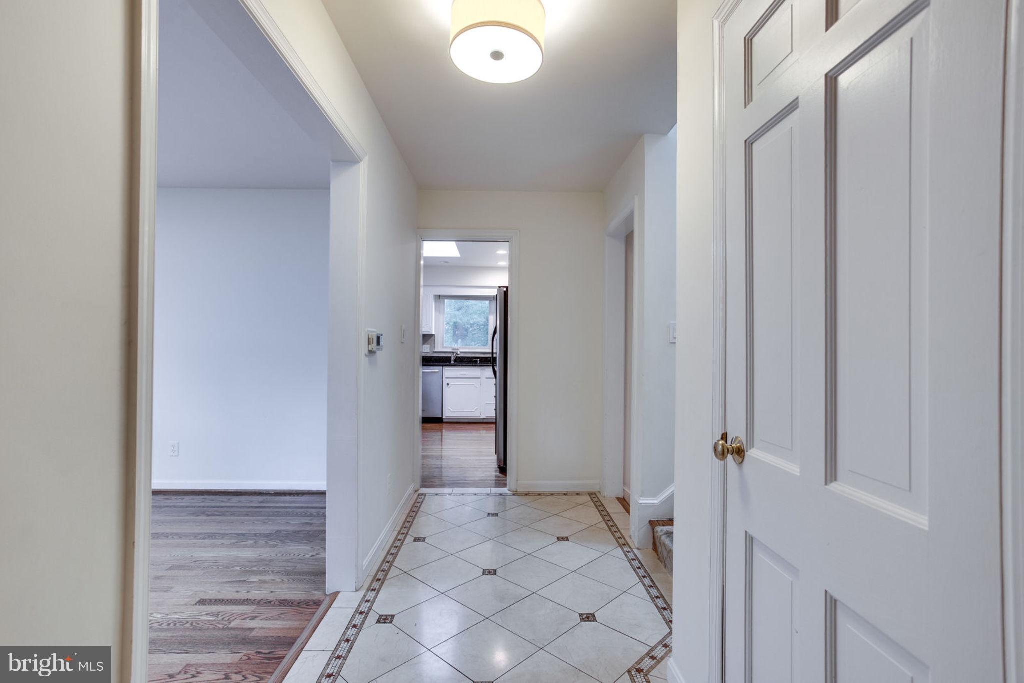 KENWOOD PARK - Residential Lease