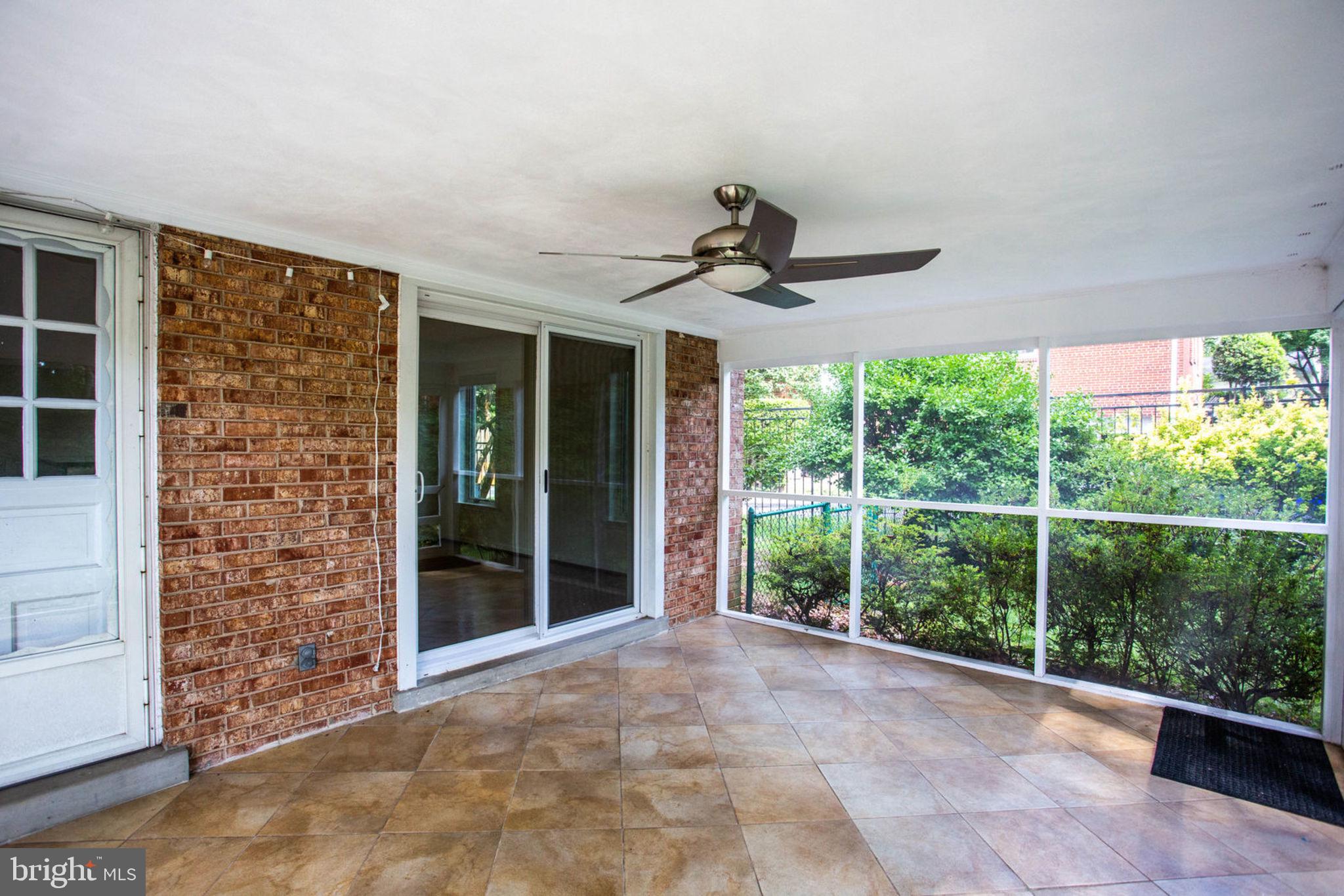 KENWOOD PARK - Residential Lease