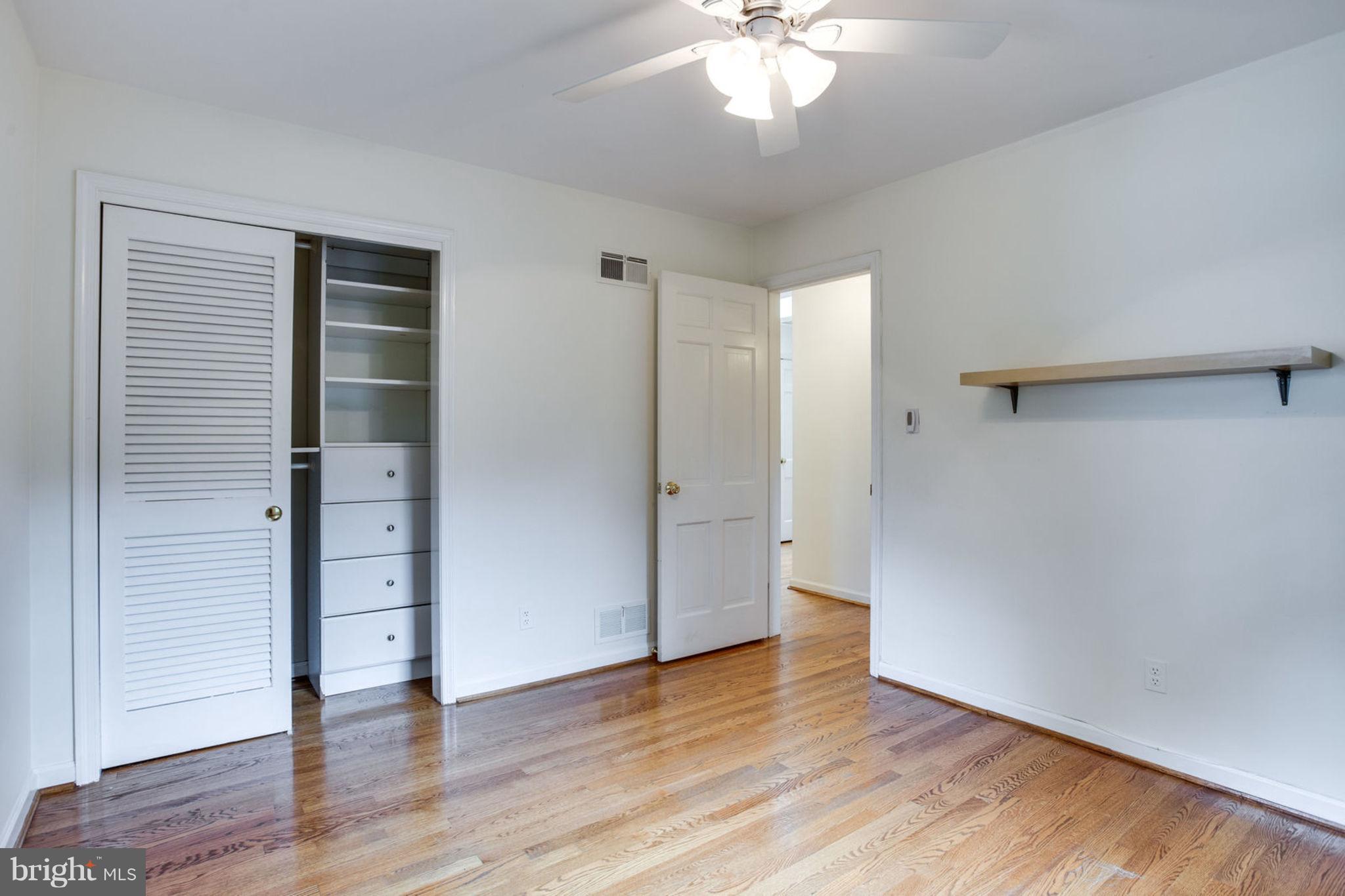 KENWOOD PARK - Residential Lease