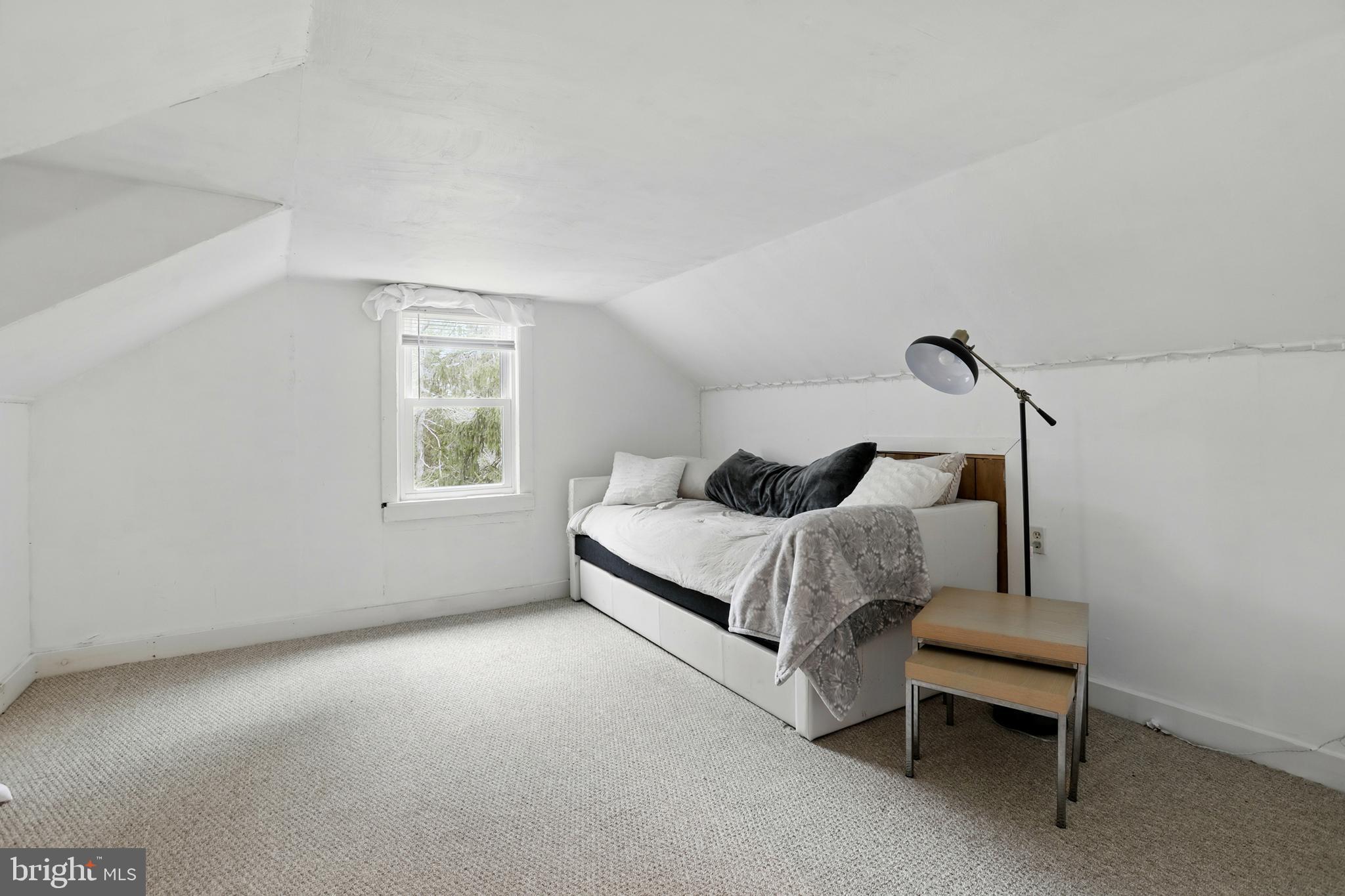 MATHIAS POINT - Residential