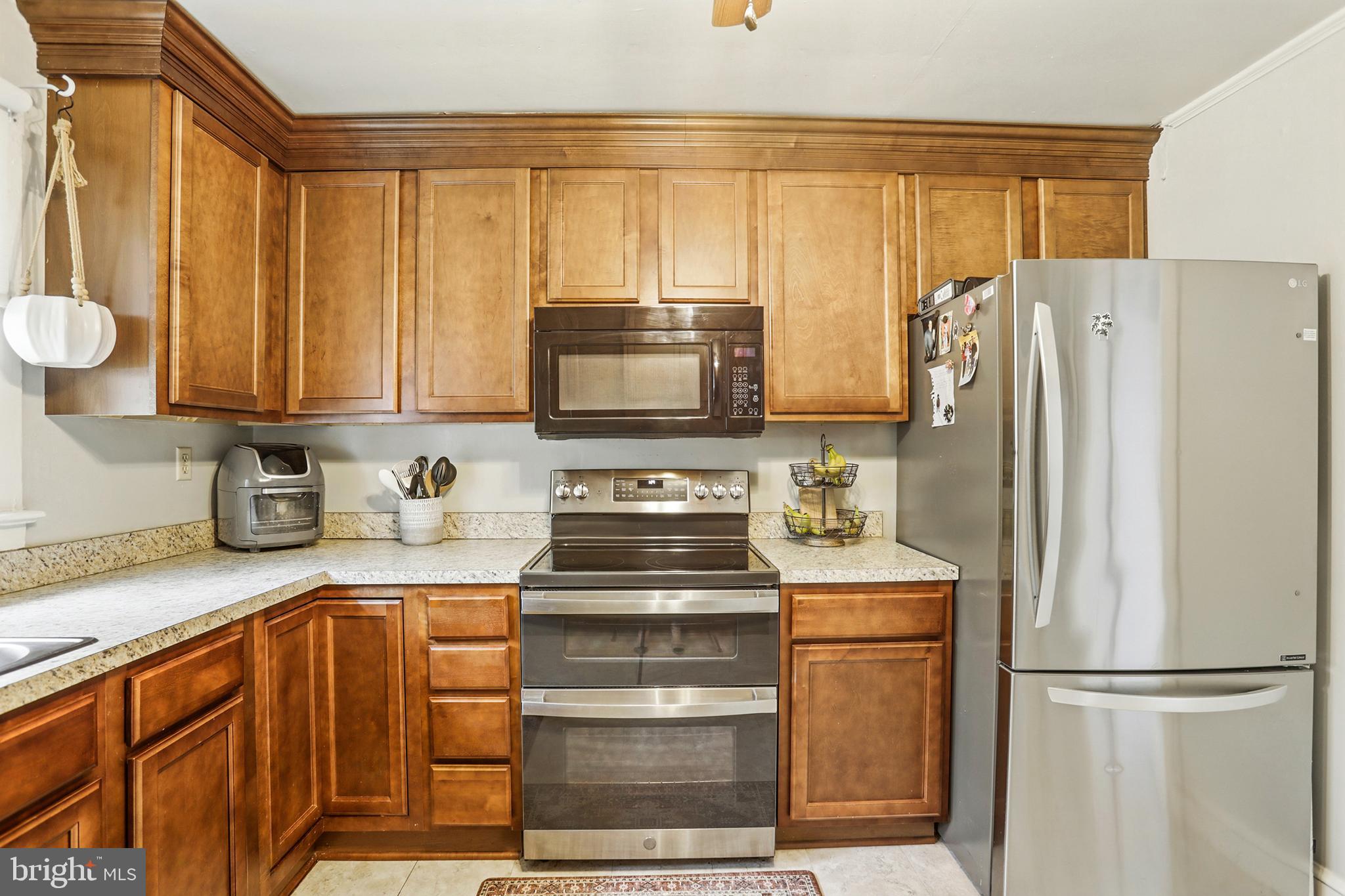 MATHIAS POINT - Residential