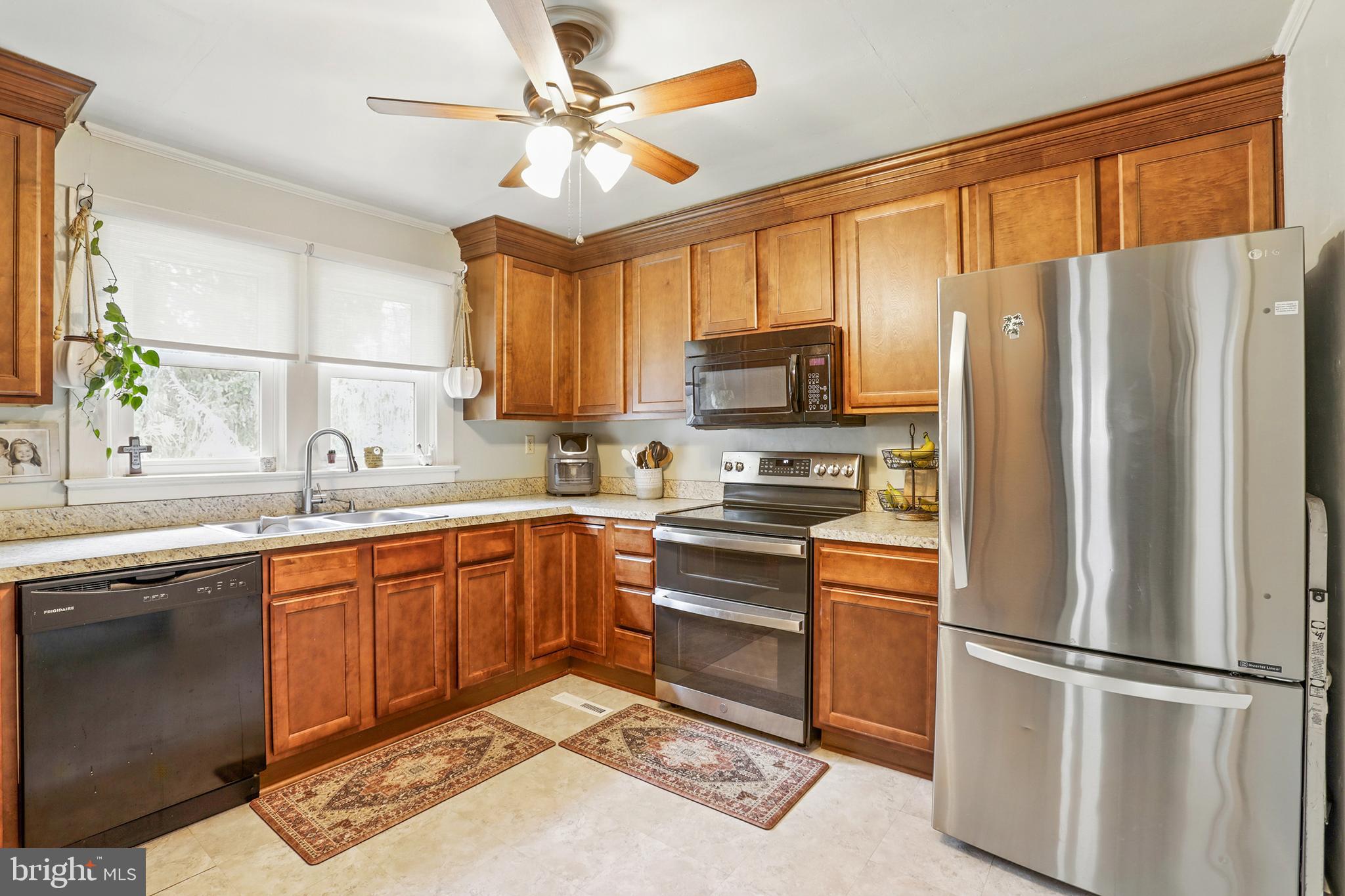 MATHIAS POINT - Residential