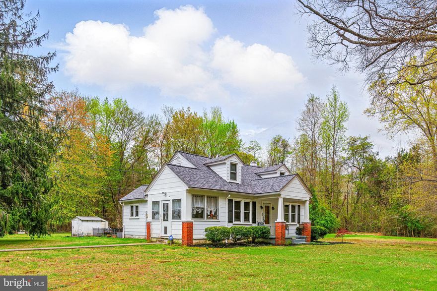 5 Acres on Mathias Point! Traditional Cape Cod that boast privacy. New Roof in 2024
Open Living and Dining Room, with a great enclosed porch with lots of windows for sun-plants love it there!
Primary bedroom with additional sitting room or walk in closet. Spacious Primary bathroom.  Nice Laundry room tucked in the back of the house off of the kitchen.  The kitchen has lots of room to cook in with upgraded appliances.  The 5 acres has plenty of room expand and grow.
Back on the market, no fault of the seller