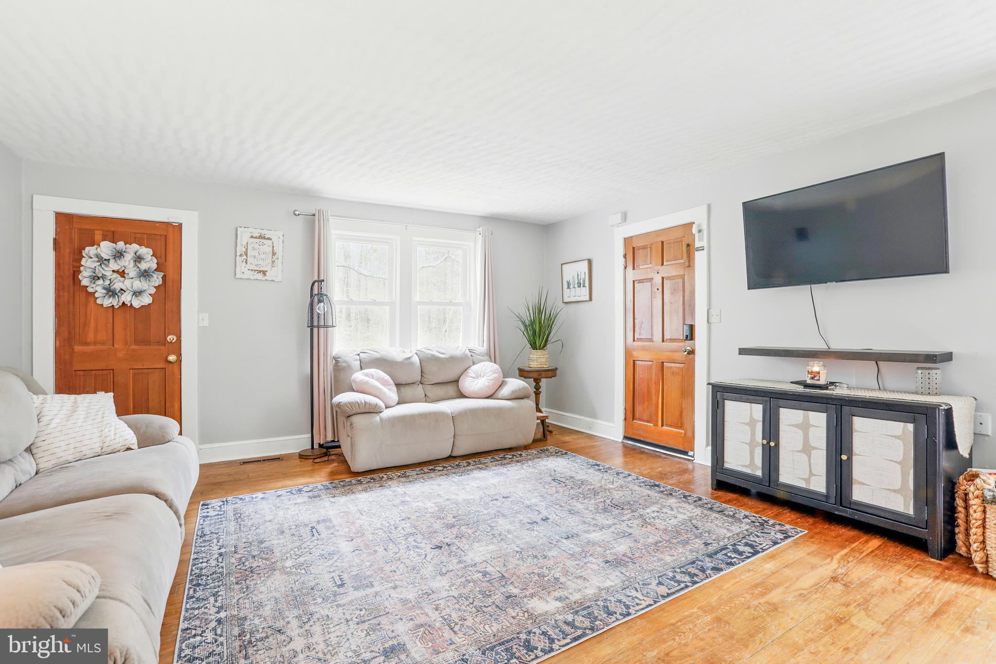 MATHIAS POINT - Residential