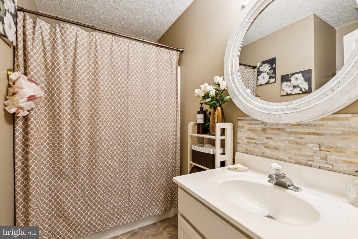 ESSEX SOUTH - Residential