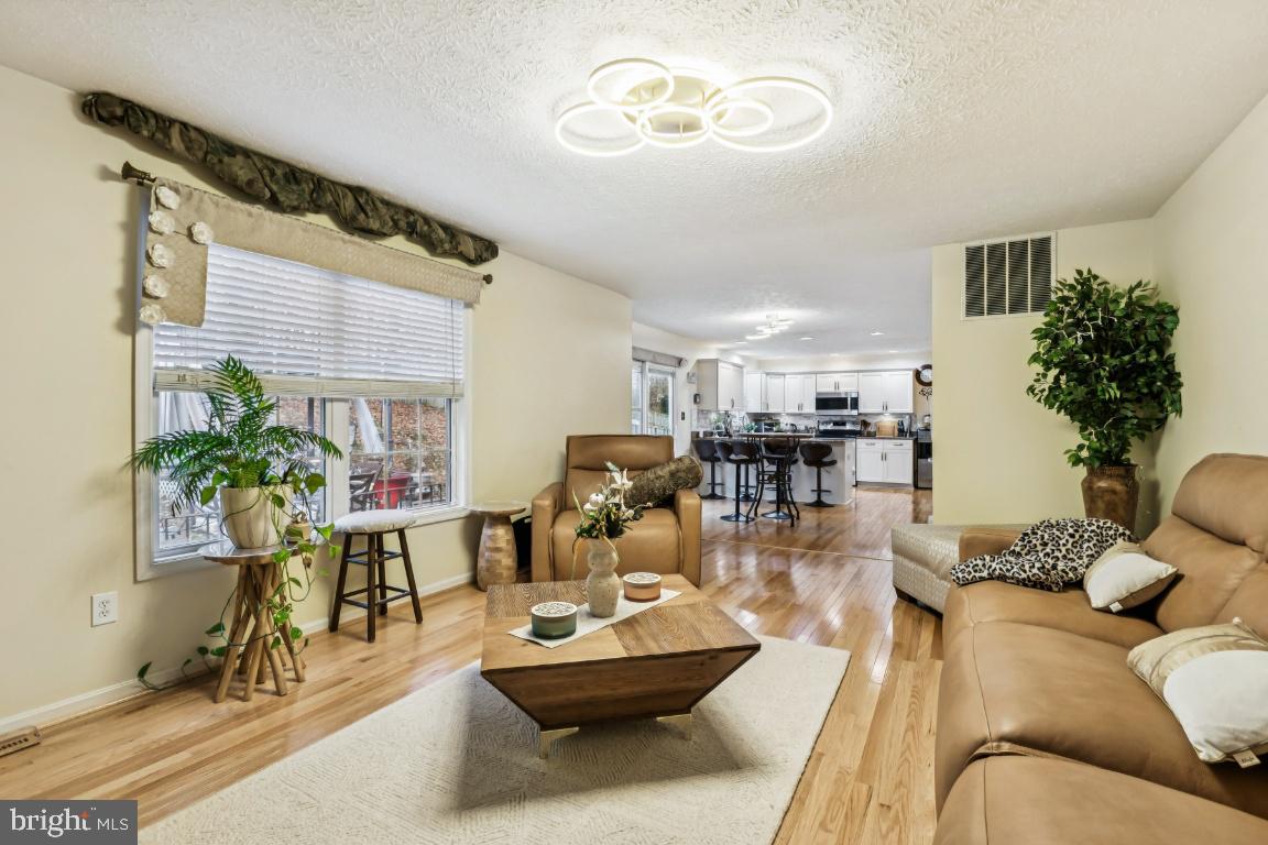 ESSEX SOUTH - Residential