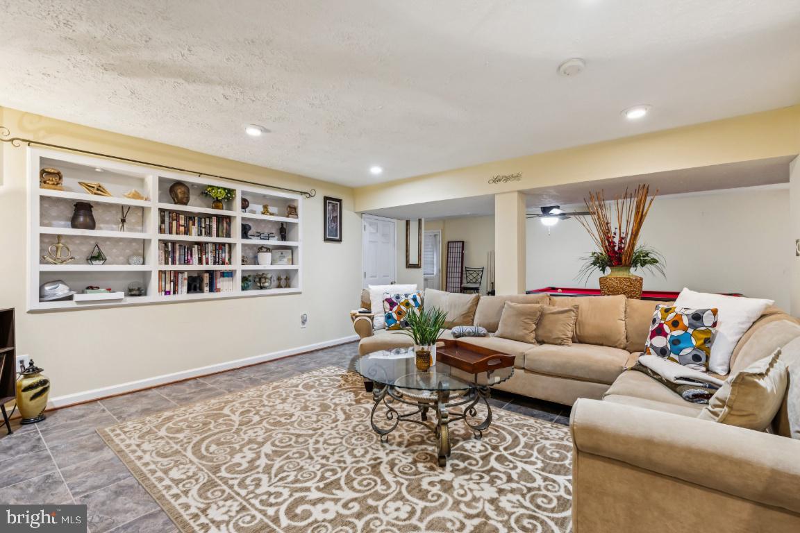 ESSEX SOUTH - Residential