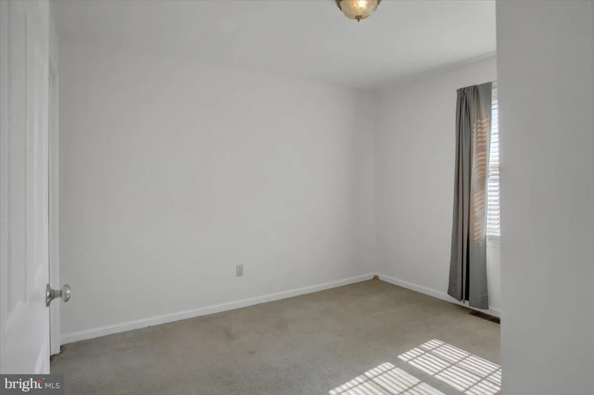 Chambersburg, Pennsylvania 17202, United States, 3 Bedrooms Bedrooms, ,4 BathroomsBathrooms,Residential,Active,95889