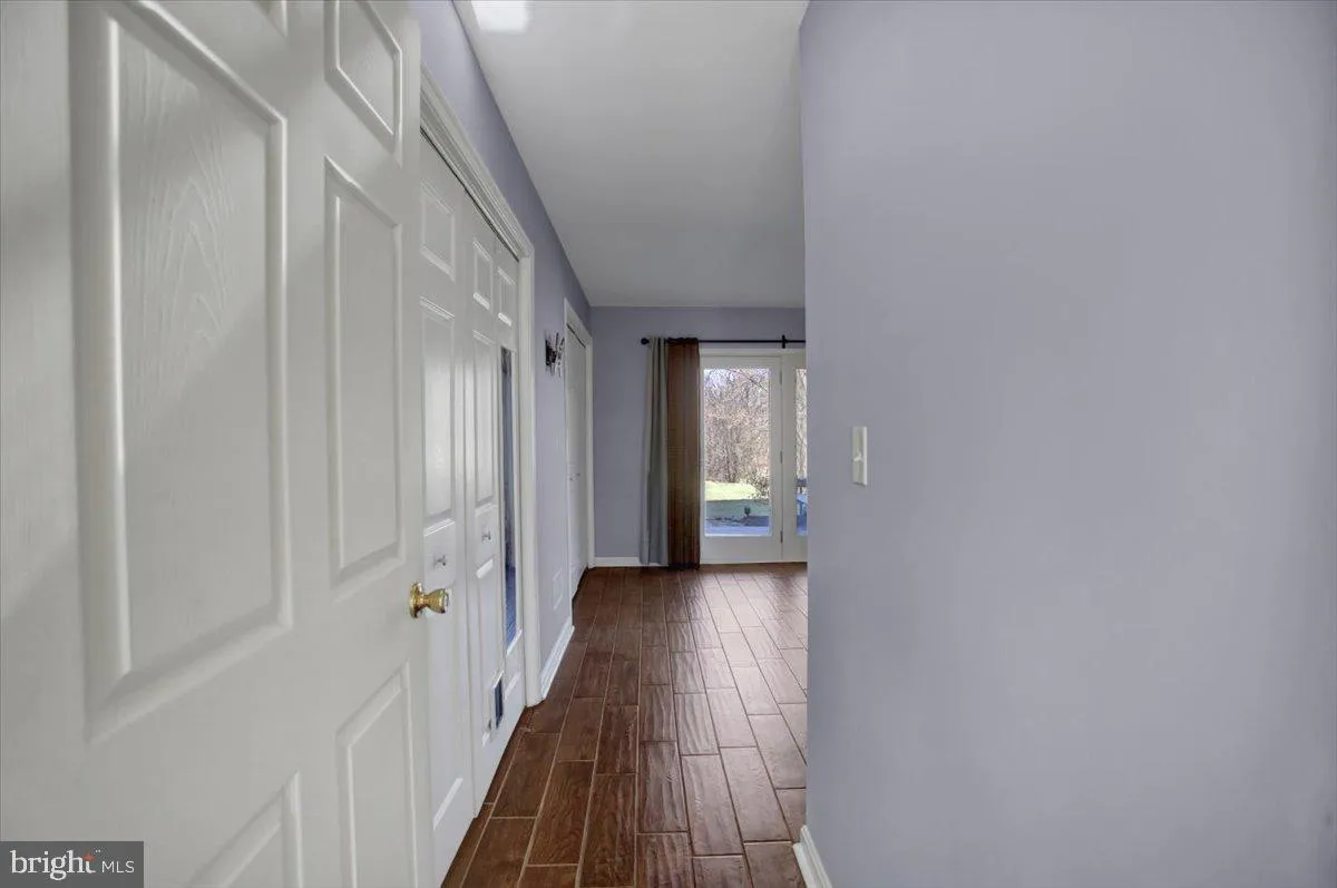 Chambersburg, Pennsylvania 17202, United States, 3 Bedrooms Bedrooms, ,4 BathroomsBathrooms,Residential,Active,95889