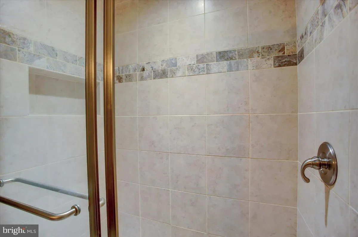 Chambersburg, Pennsylvania 17202, United States, 3 Bedrooms Bedrooms, ,4 BathroomsBathrooms,Residential,Active,95889