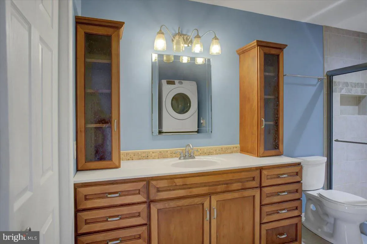 Chambersburg, Pennsylvania 17202, United States, 3 Bedrooms Bedrooms, ,4 BathroomsBathrooms,Residential,Active,95889