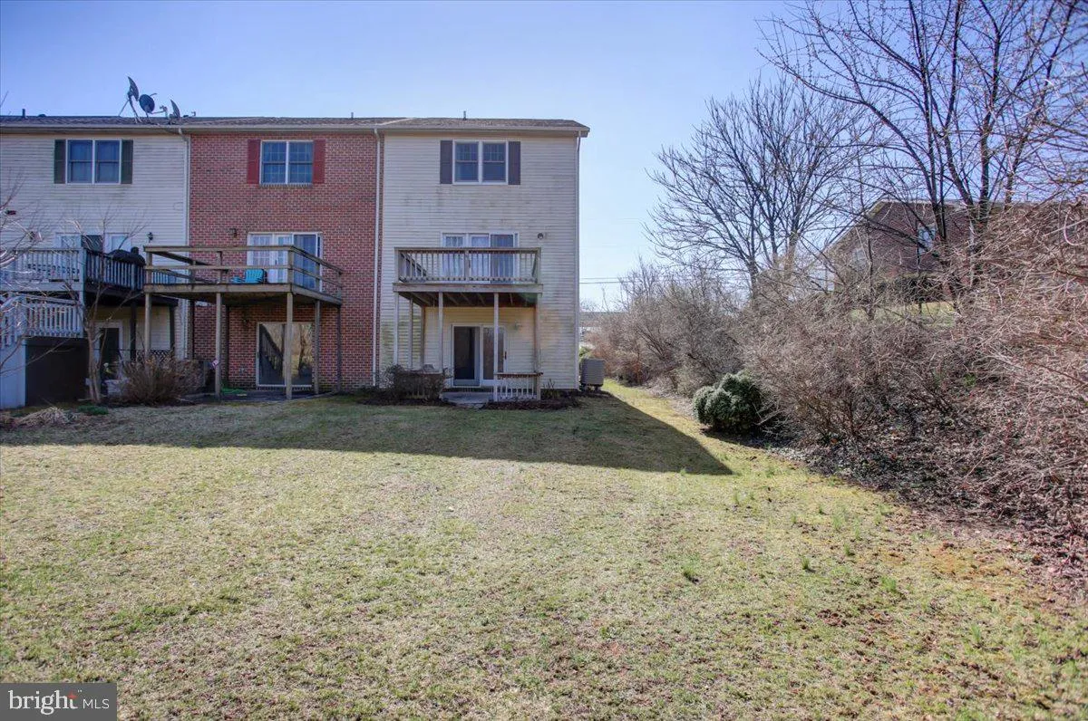 Chambersburg, Pennsylvania 17202, United States, 3 Bedrooms Bedrooms, ,4 BathroomsBathrooms,Residential,Active,95889