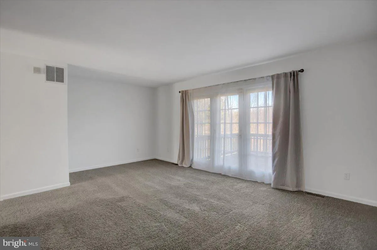 Chambersburg, Pennsylvania 17202, United States, 3 Bedrooms Bedrooms, ,4 BathroomsBathrooms,Residential,Active,95889