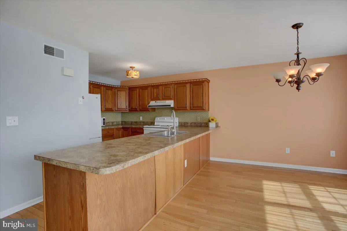 Chambersburg, Pennsylvania 17202, United States, 3 Bedrooms Bedrooms, ,4 BathroomsBathrooms,Residential,Active,95889