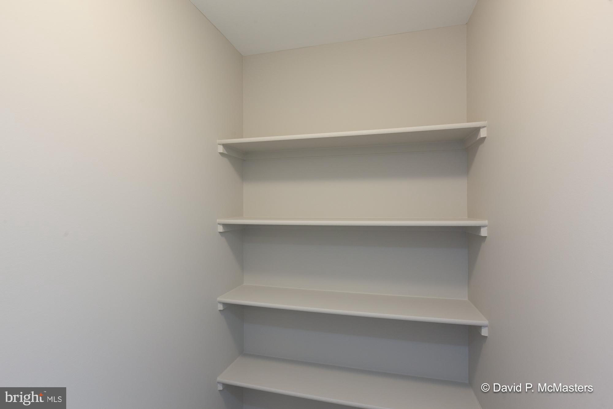 TOWNES OF RIDGEWAY - Residential