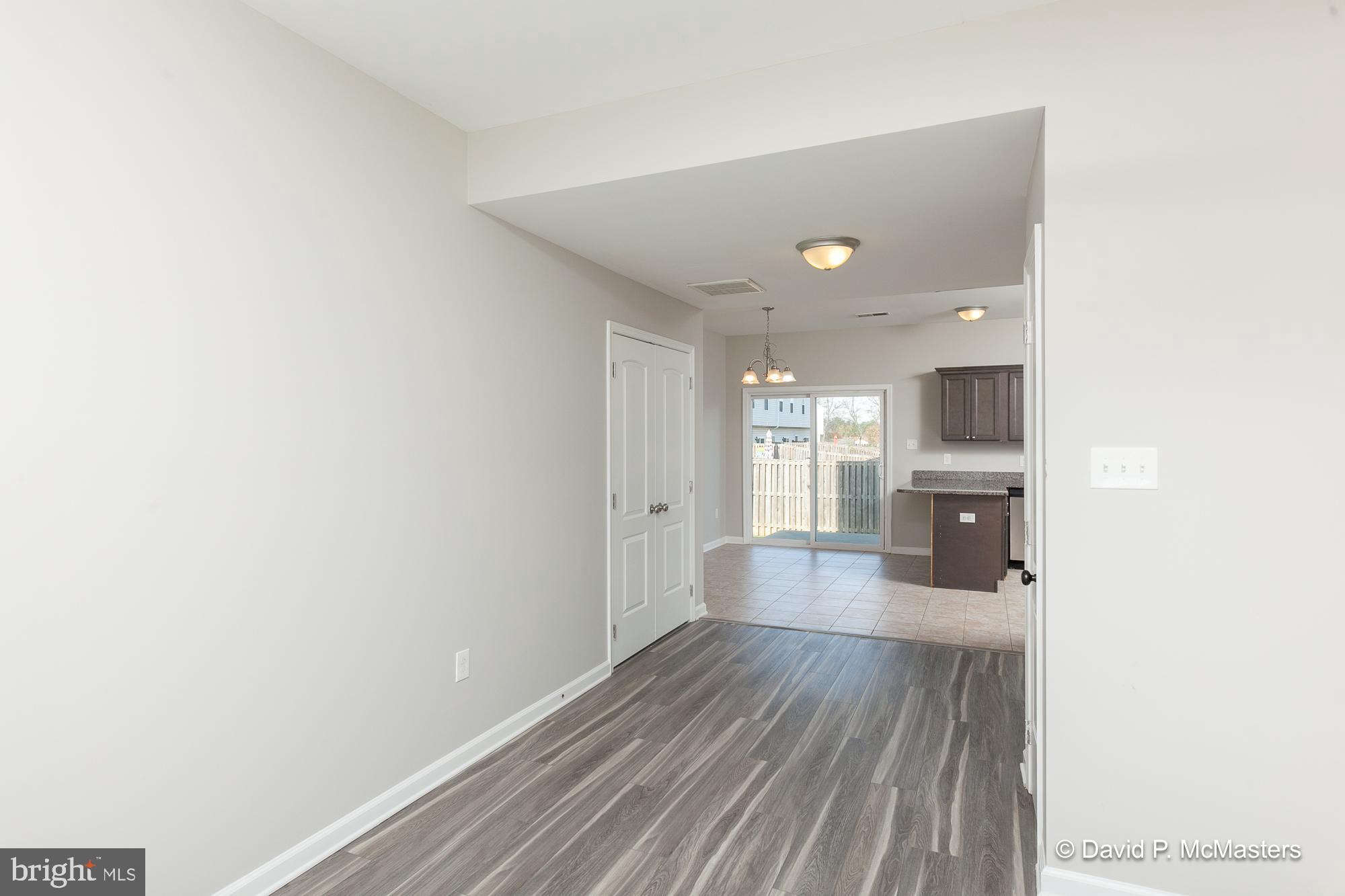 TOWNES OF RIDGEWAY - Residential