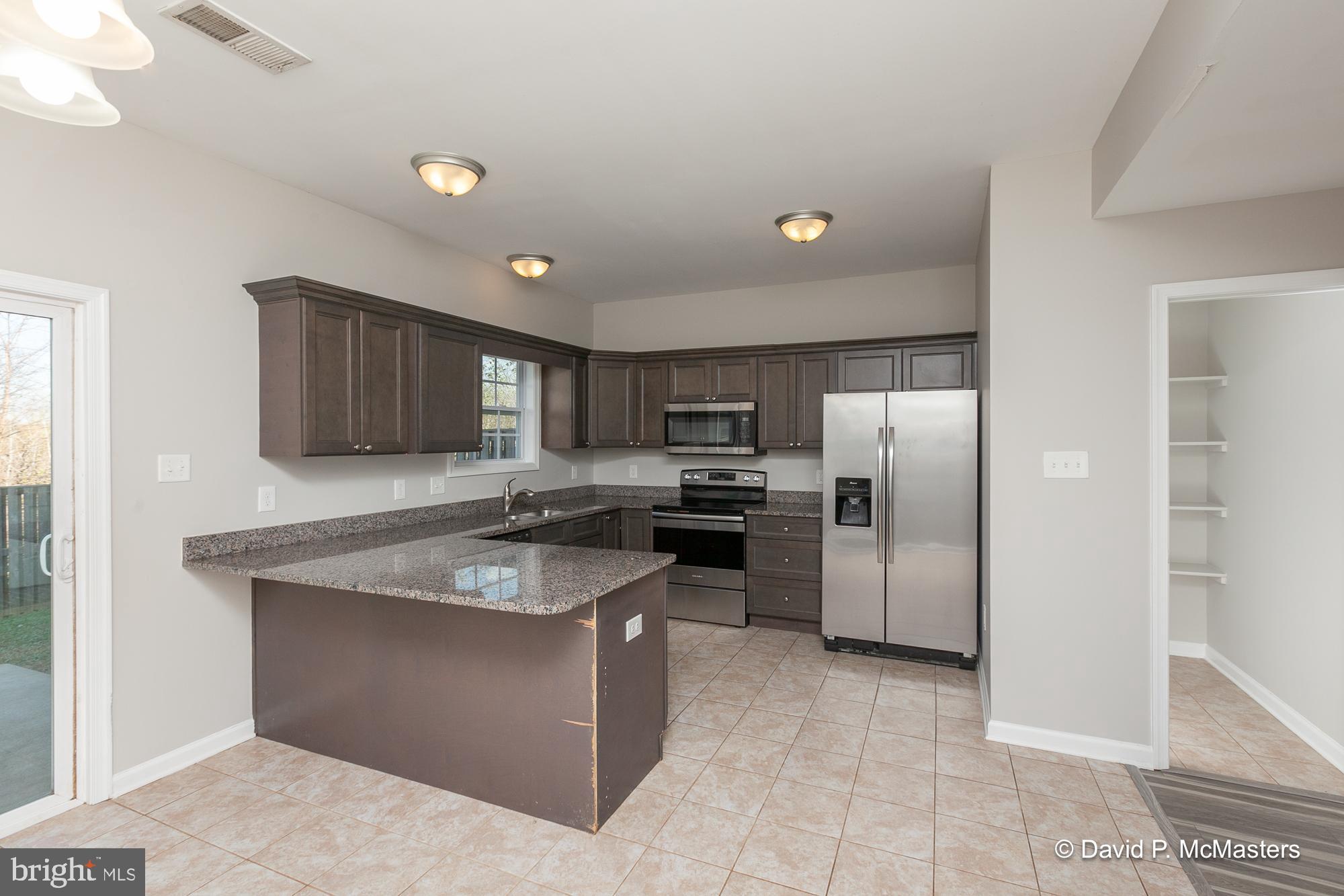 TOWNES OF RIDGEWAY - Residential