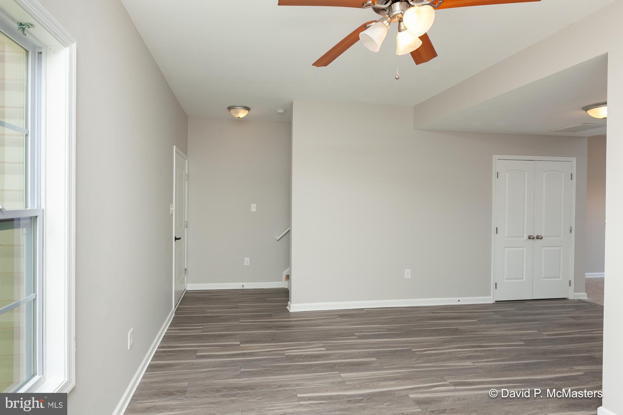 TOWNES OF RIDGEWAY - Residential