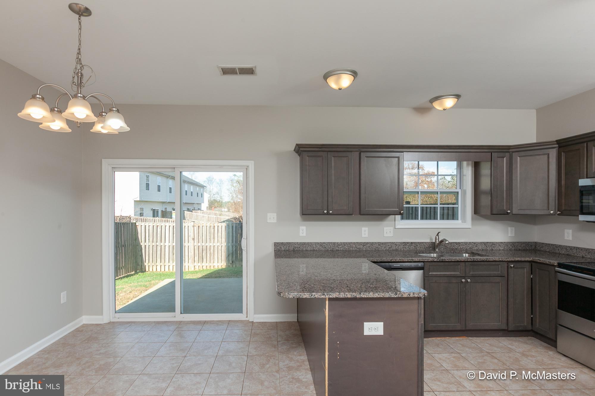 TOWNES OF RIDGEWAY - Residential