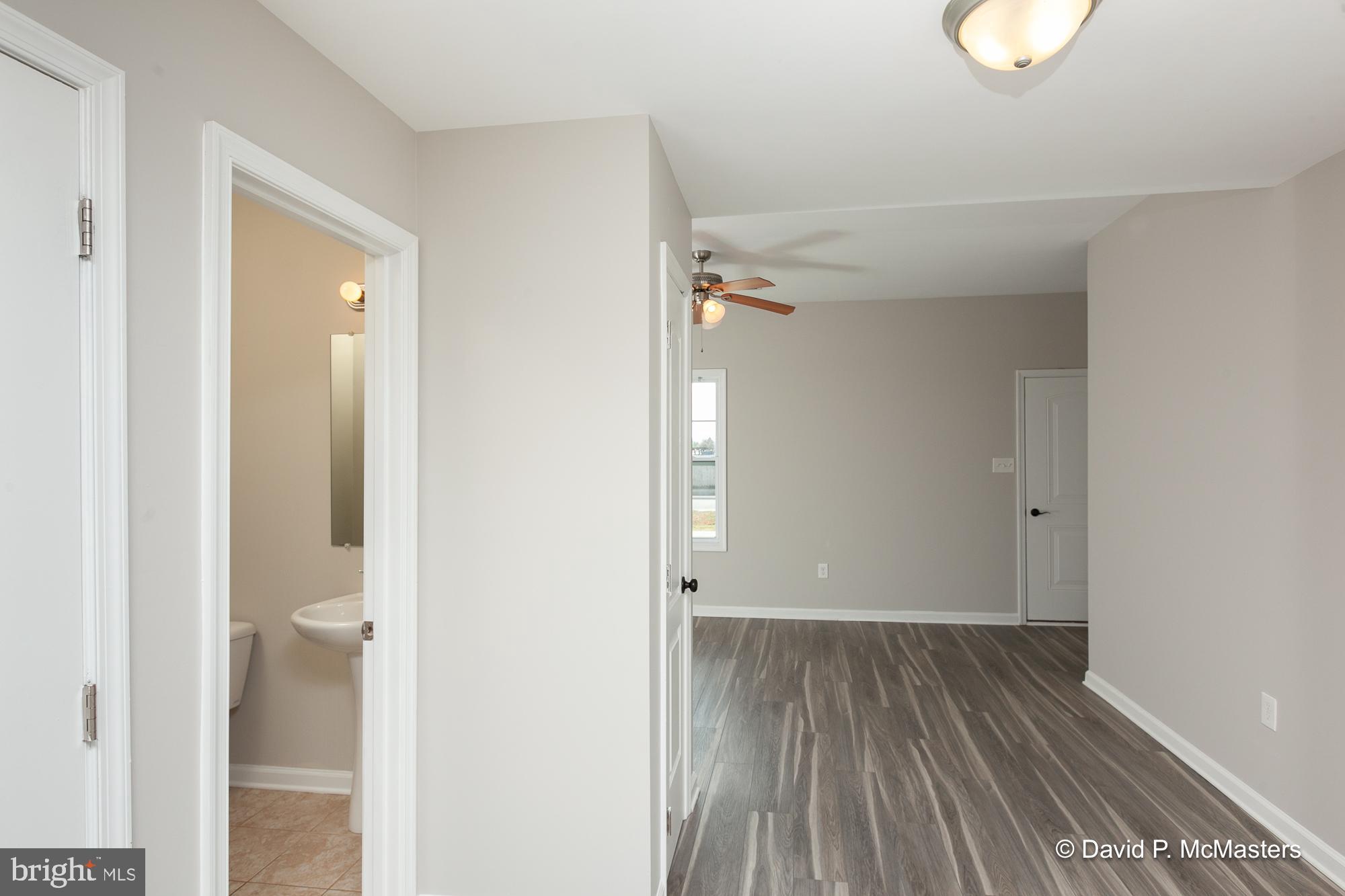 TOWNES OF RIDGEWAY - Residential