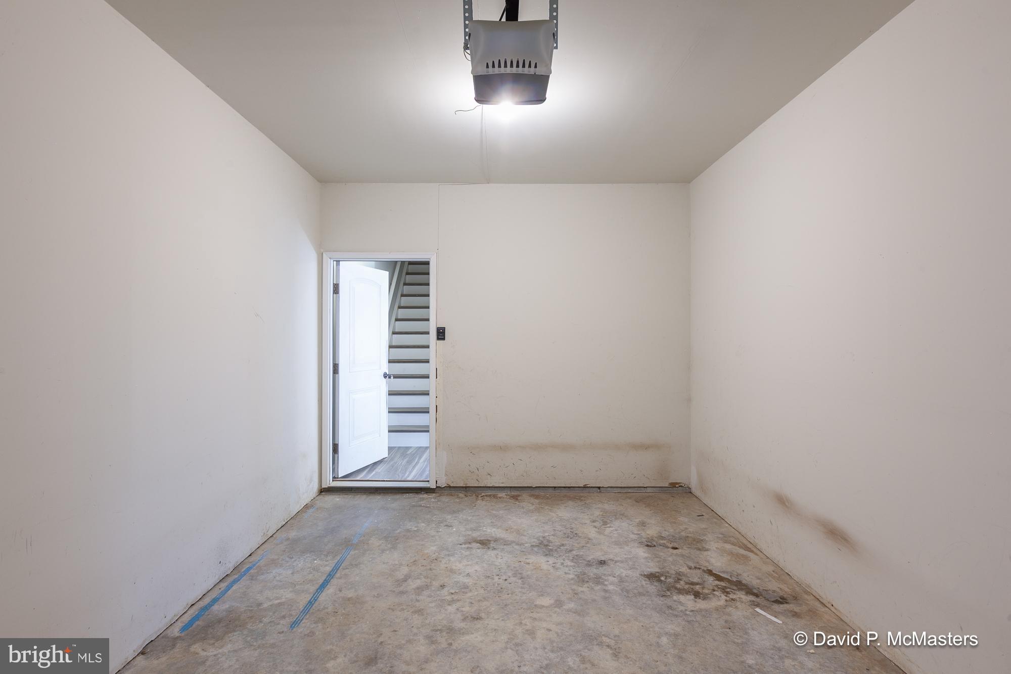 TOWNES OF RIDGEWAY - Residential