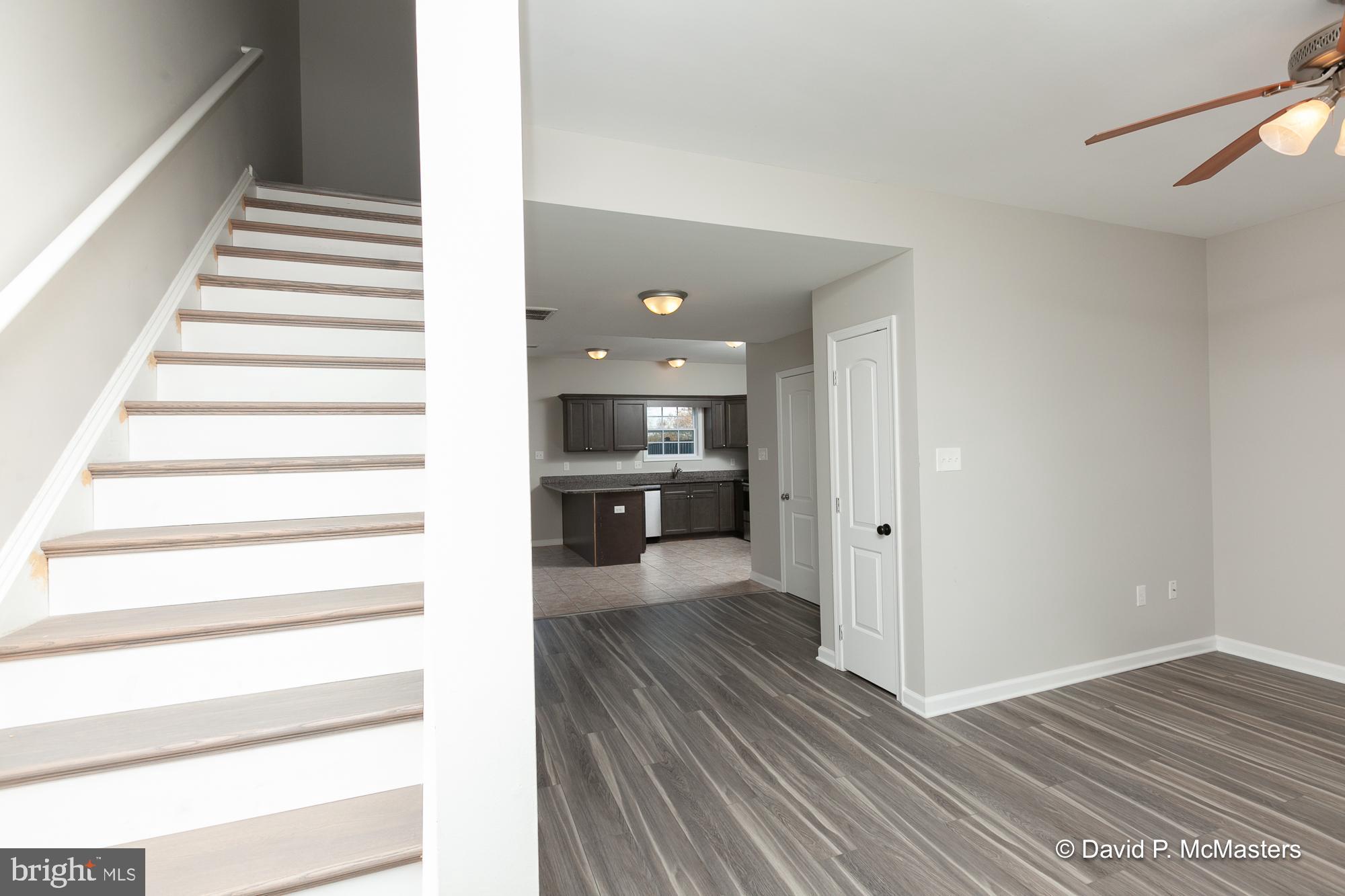 TOWNES OF RIDGEWAY - Residential