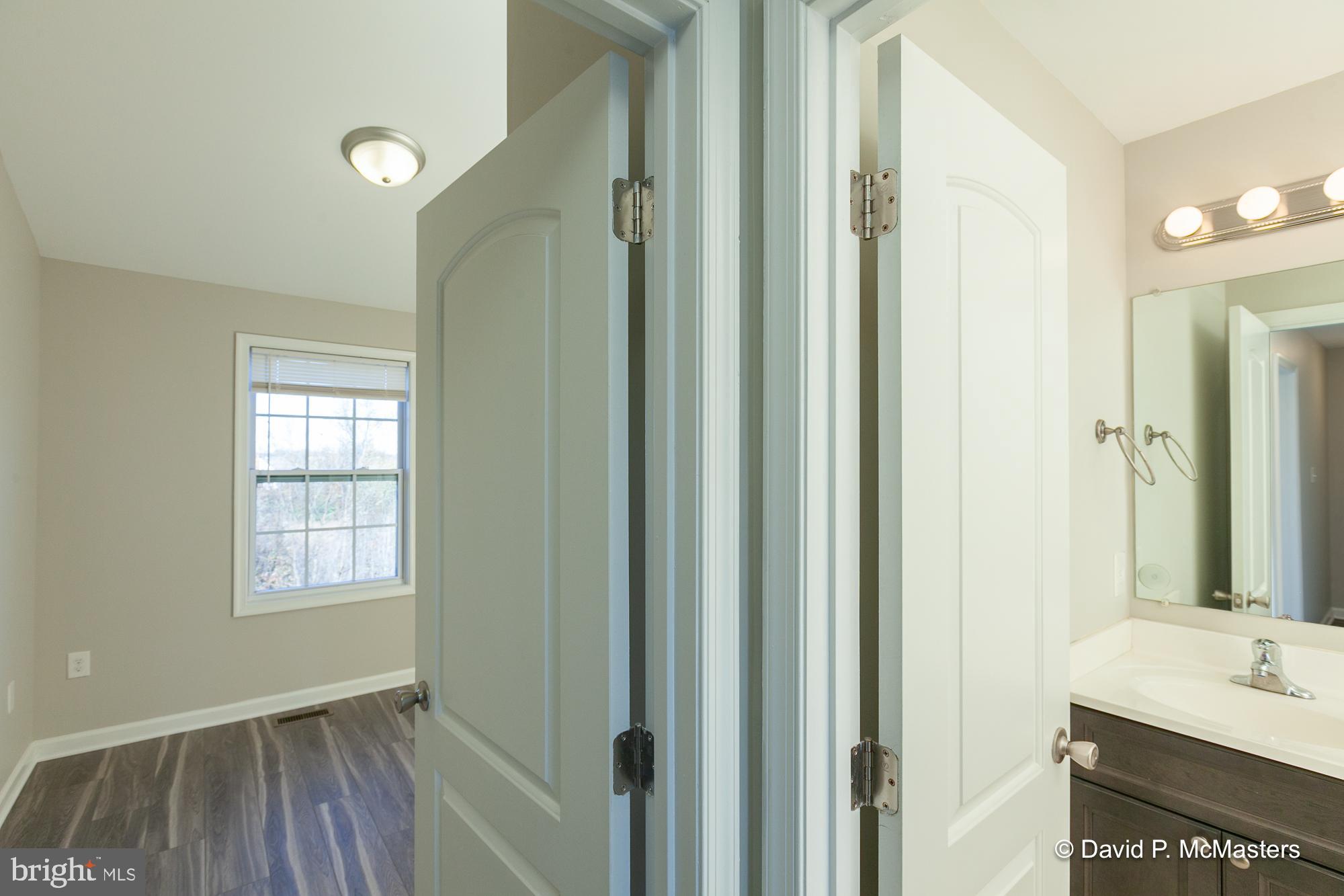 TOWNES OF RIDGEWAY - Residential