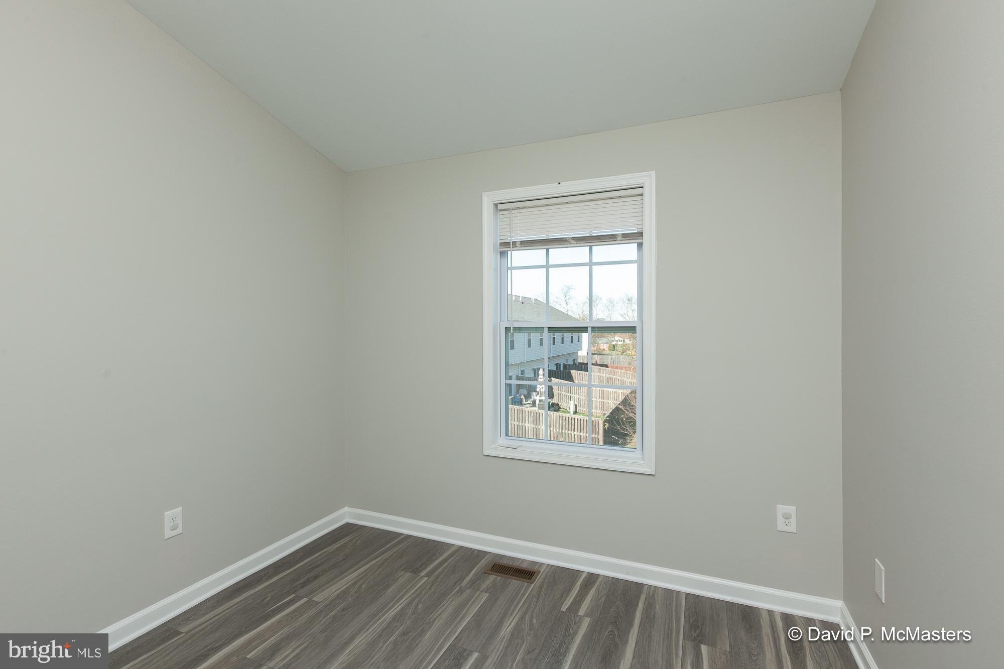 TOWNES OF RIDGEWAY - Residential