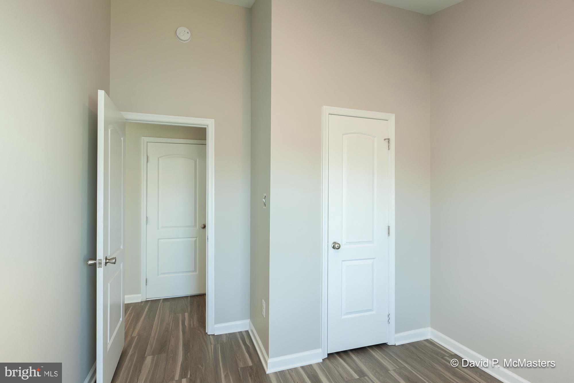 TOWNES OF RIDGEWAY - Residential