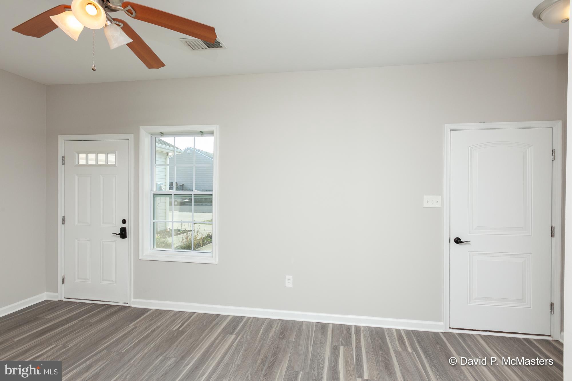 TOWNES OF RIDGEWAY - Residential