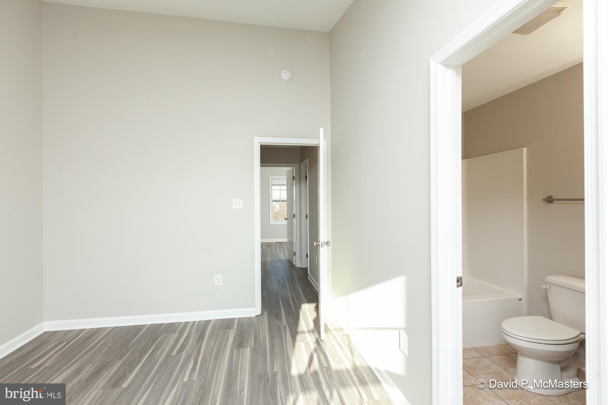 TOWNES OF RIDGEWAY - Residential