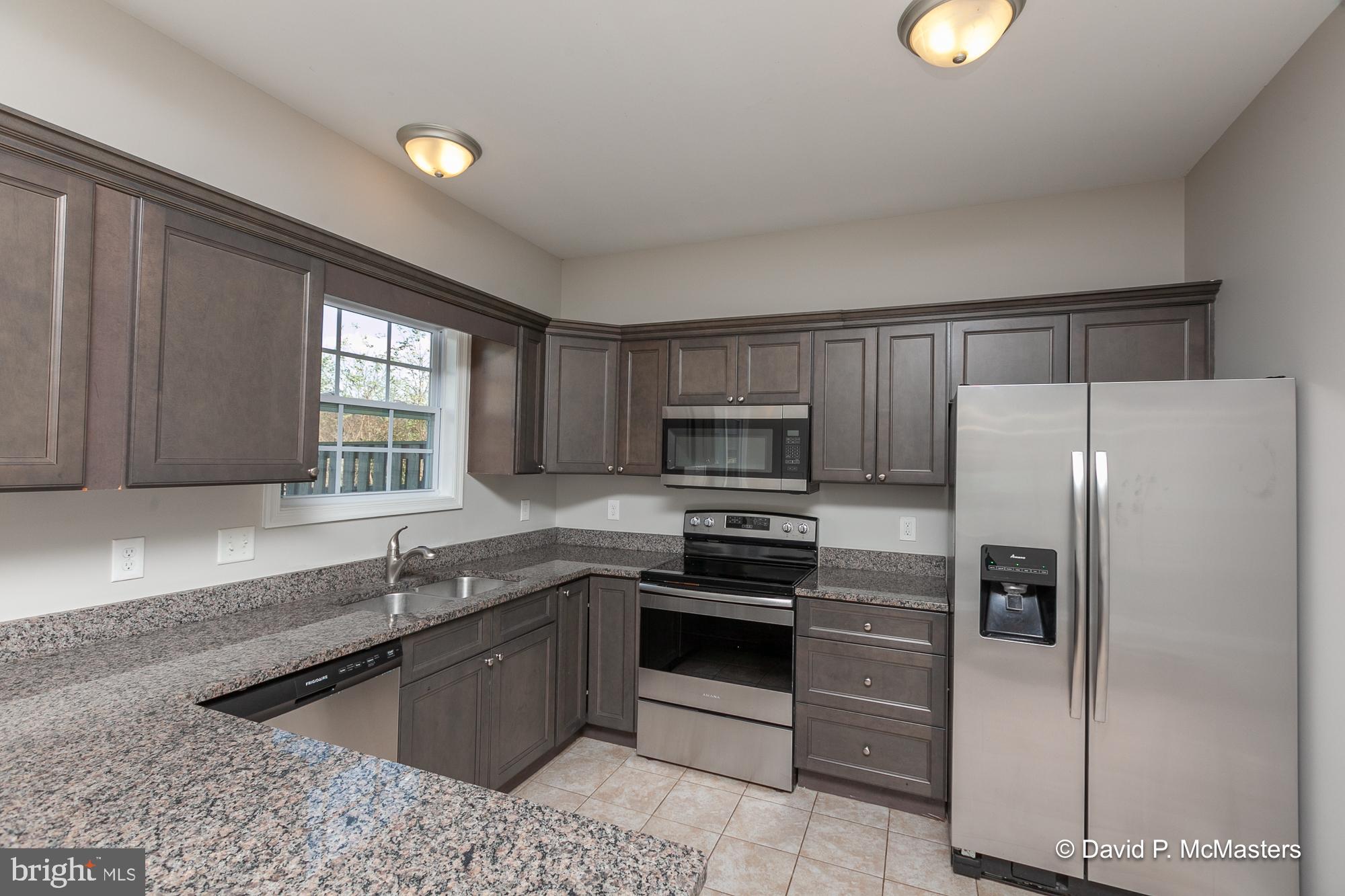 TOWNES OF RIDGEWAY - Residential