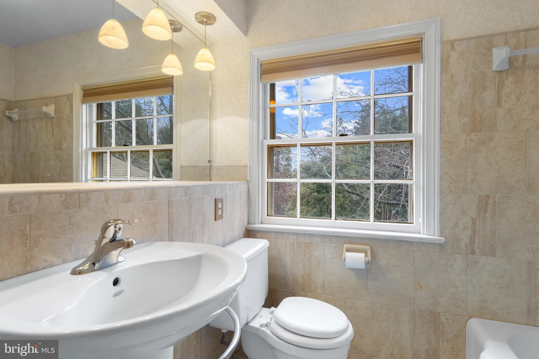 Wynnewood, Pennsylvania 19096, United States, 3 Bedrooms Bedrooms, ,2 BathroomsBathrooms,Residential,Pending,87918