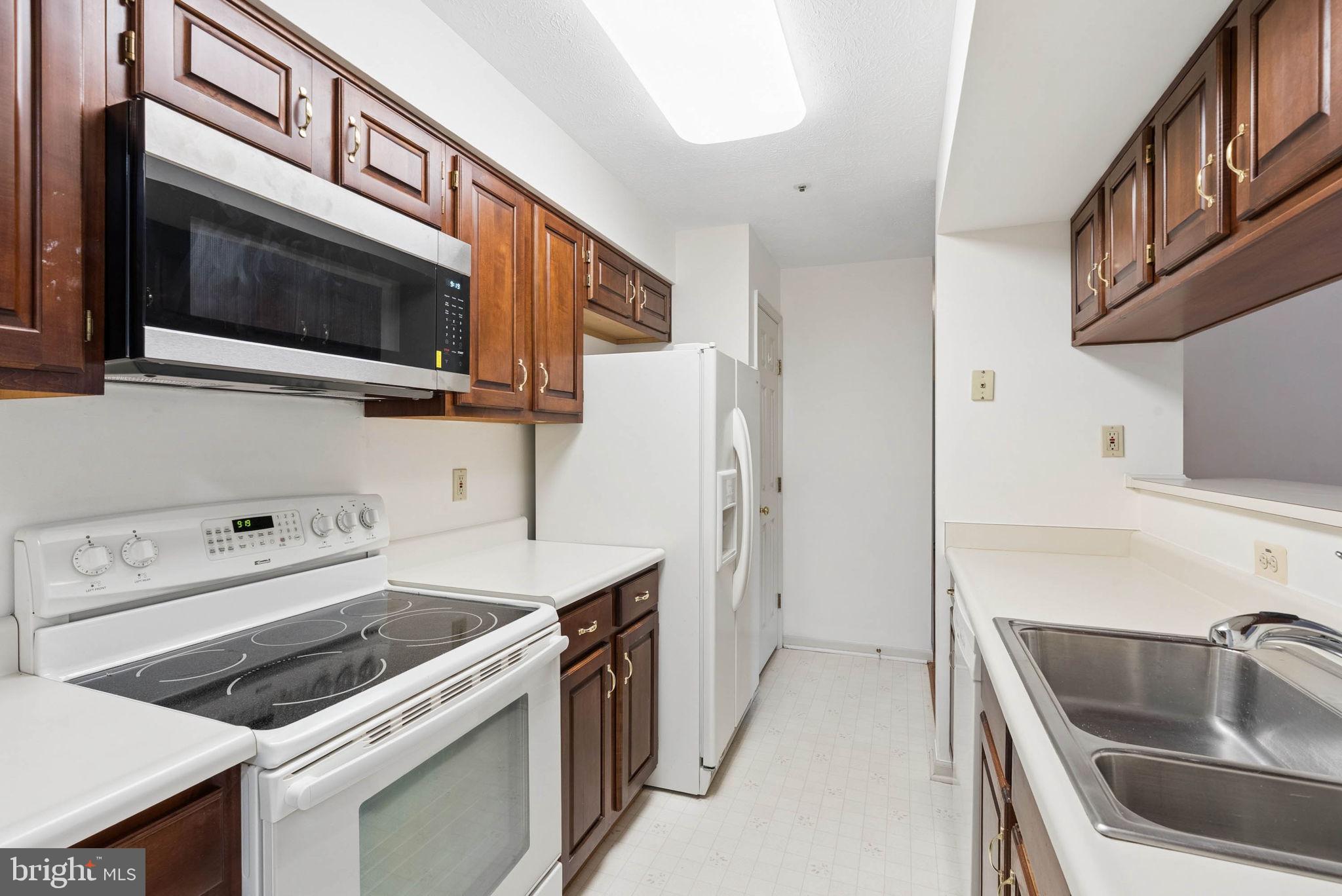 3102 CARDINAL WY 3102-H