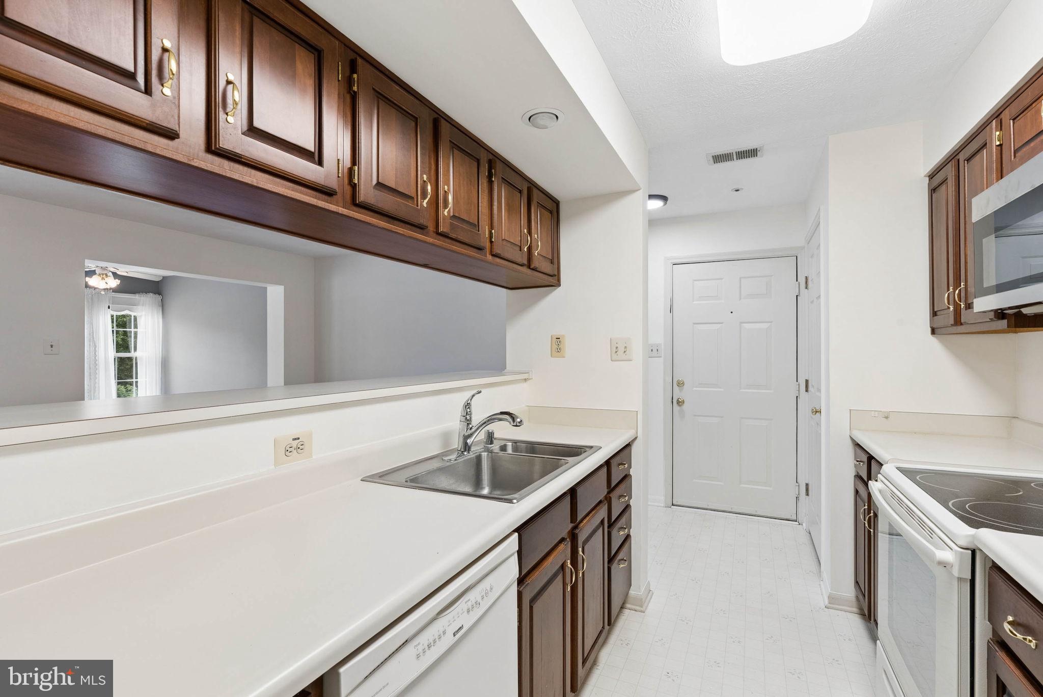 3102 CARDINAL WY 3102-H