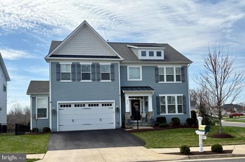 Photo of 4844 Point Road, WARRENTON, VA 20187 (MLS # VAFQ2020594)