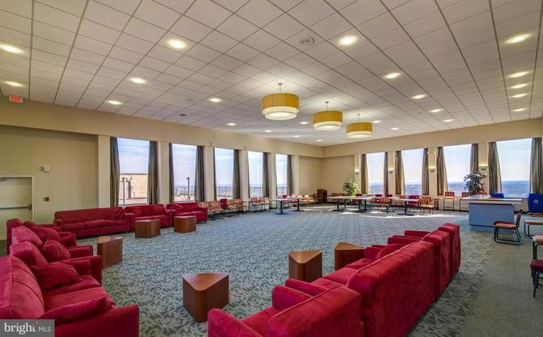 SKYLINE PLAZA - Residential Lease