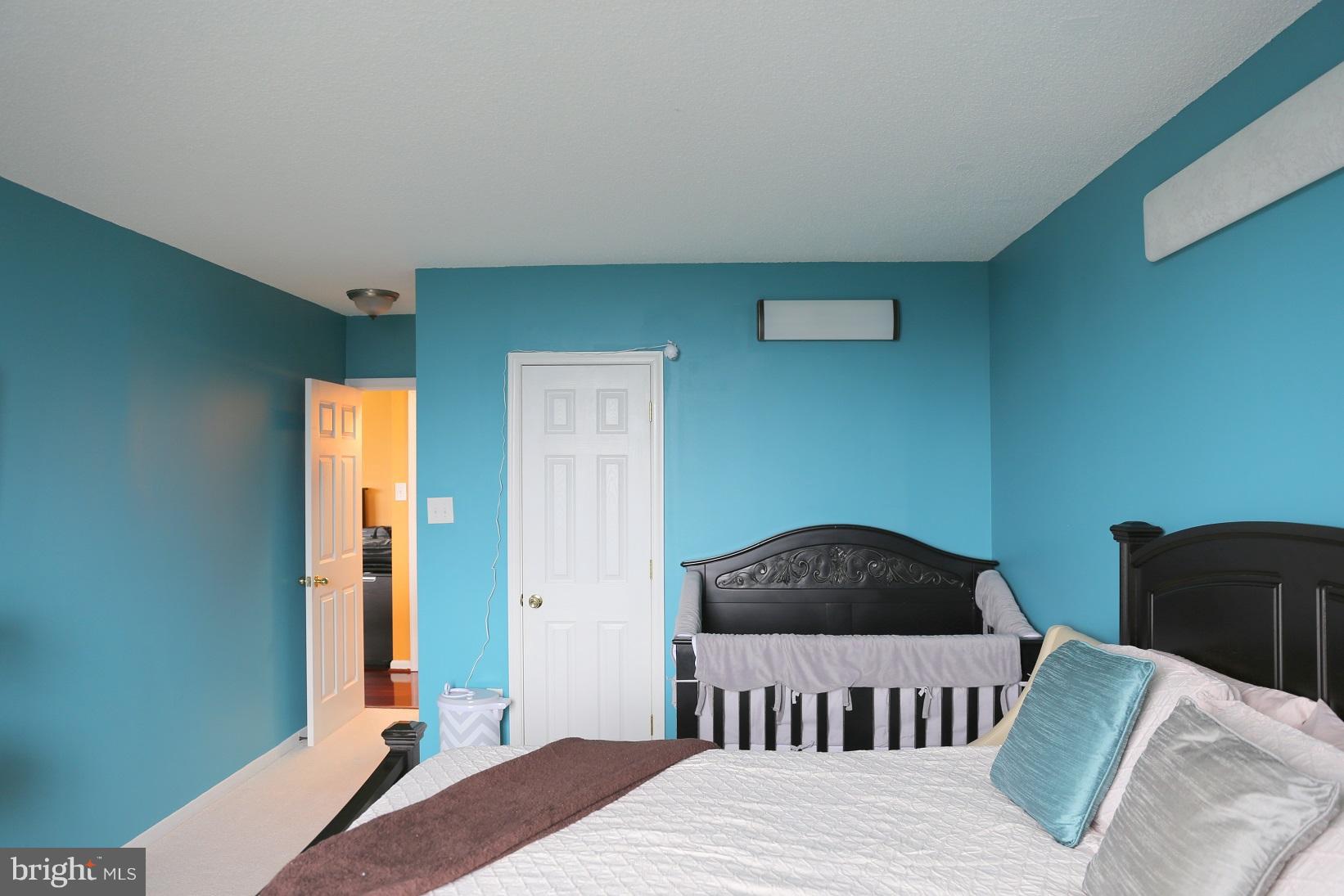 SKYLINE PLAZA - Residential Lease