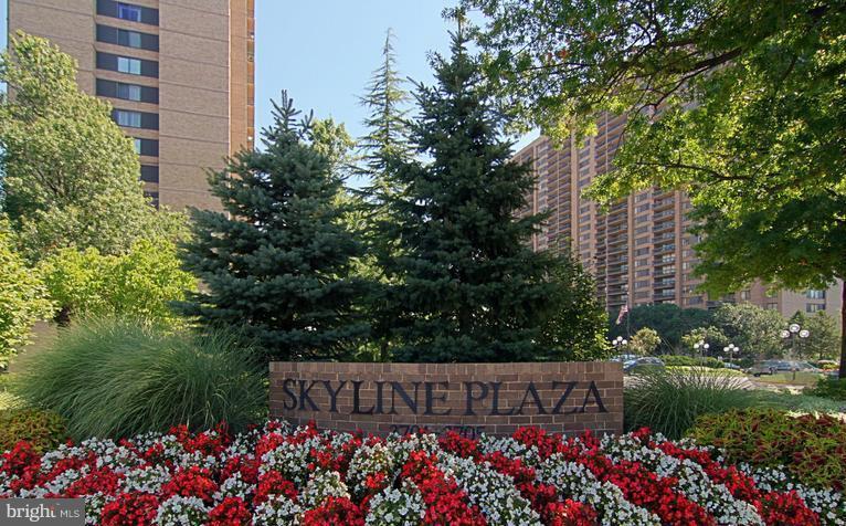 SKYLINE PLAZA - Residential Lease