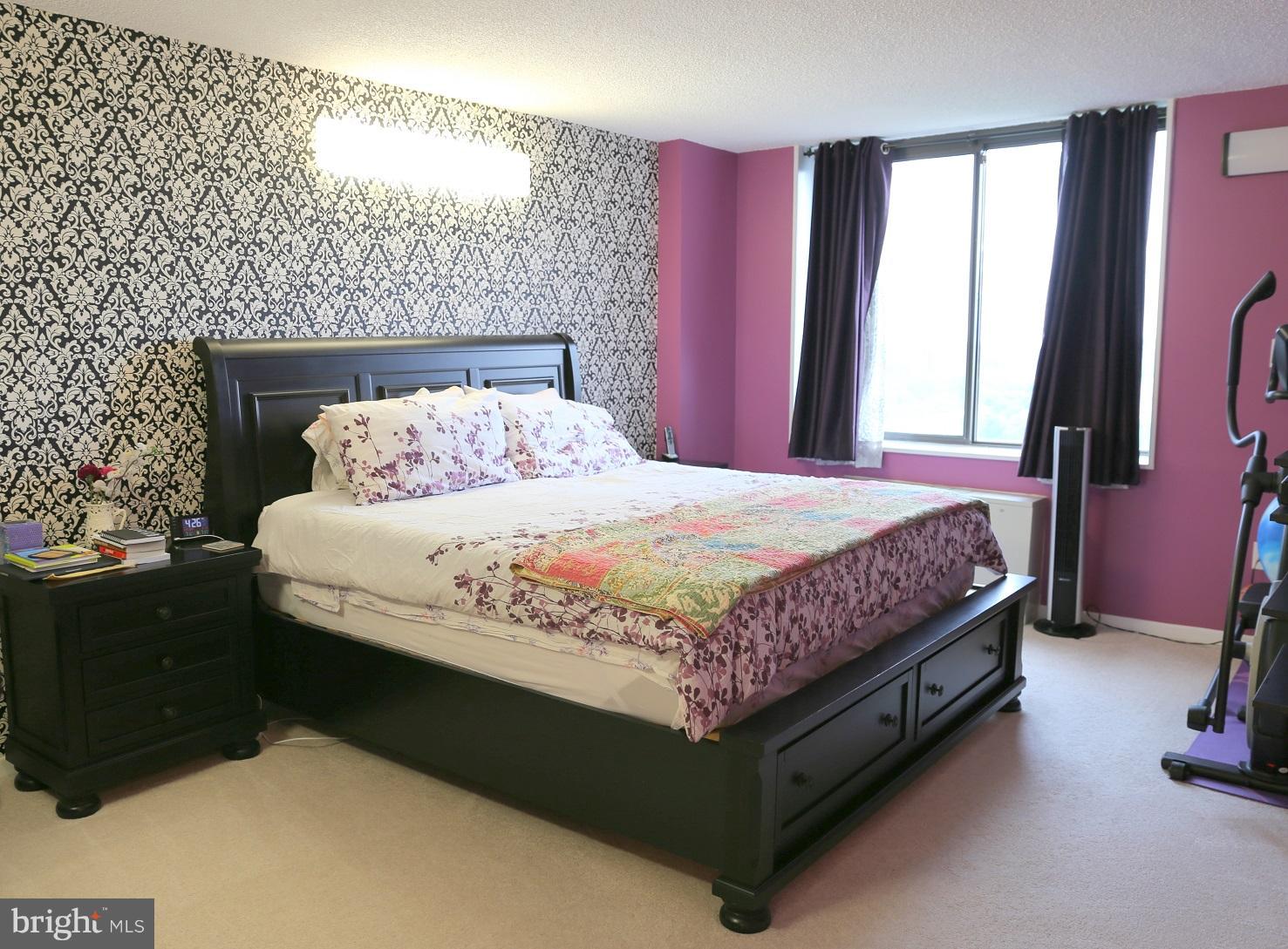 SKYLINE PLAZA - Residential Lease